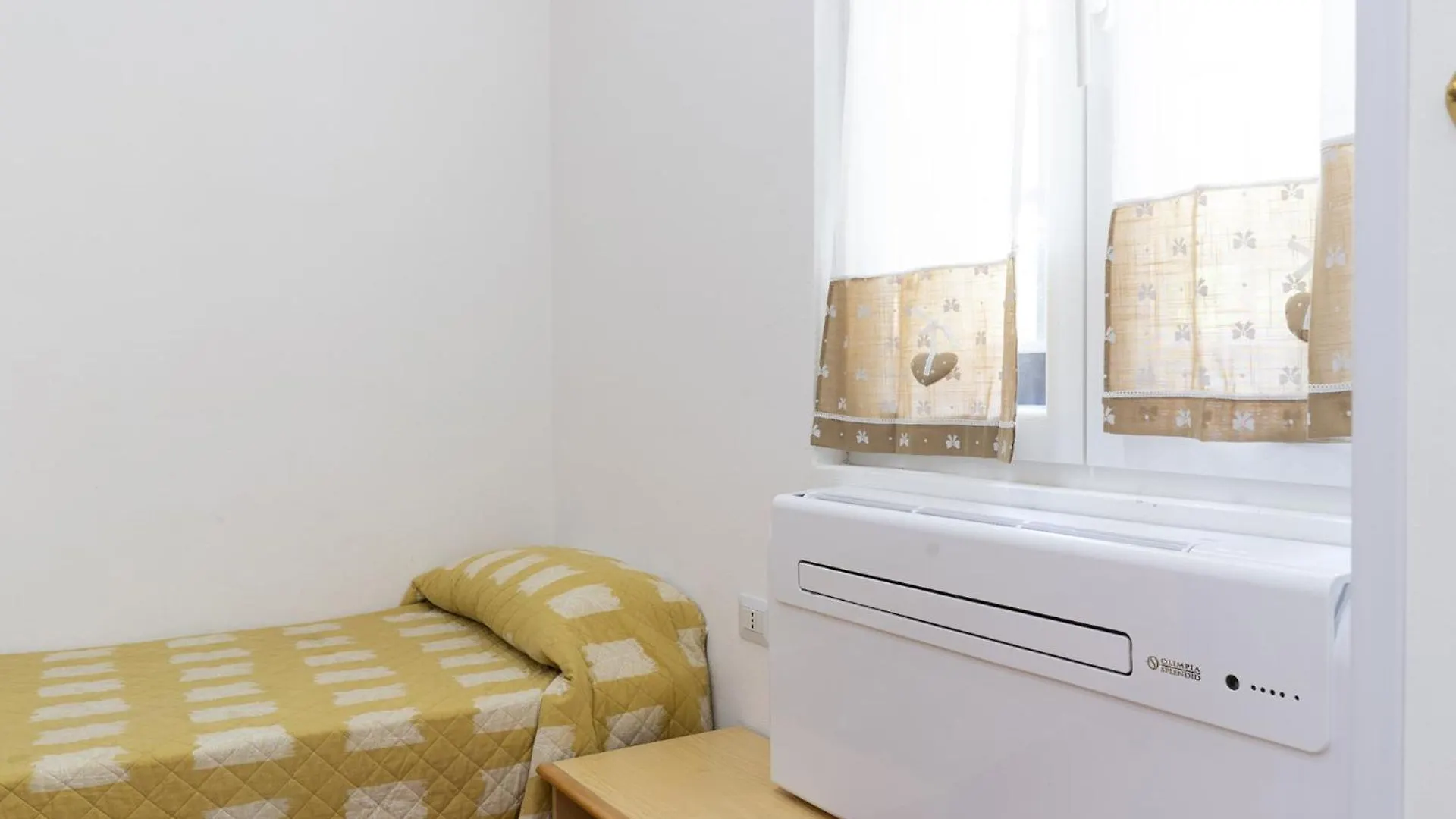 Guest house La Fenice A.C. Bologna Italy